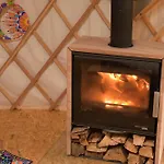 02 Jurta Hnědá V Jablečném Sadu
