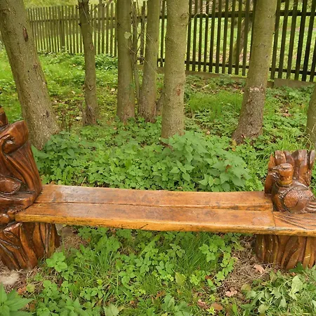 Luxusní stan 02 Jurta Hnědá V Jablečném Sadu *