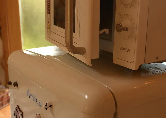 02 Jurta Hnědá V Jablečném Sadu Luxusní stan *