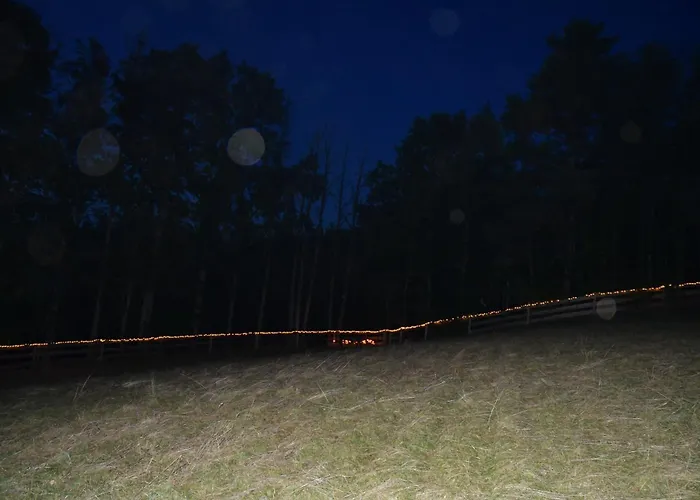 02 Jurta Hnědá V Jablečném Sadu Luxusní stan *